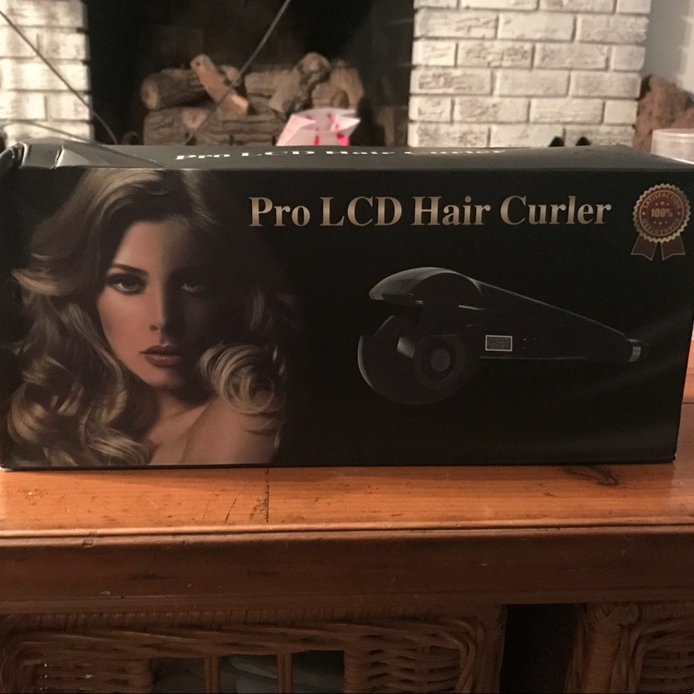 NIB PRO LCD Hair Curler
